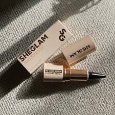 SHEGLAM EZ Glide Matte Eyeliner Pencil Highly Pigmented Black Smoky Eyes