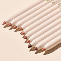 RARE BEAUTY Kind Words Matte Lip Liner